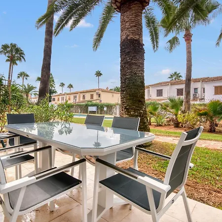 Lilyane Holiday home